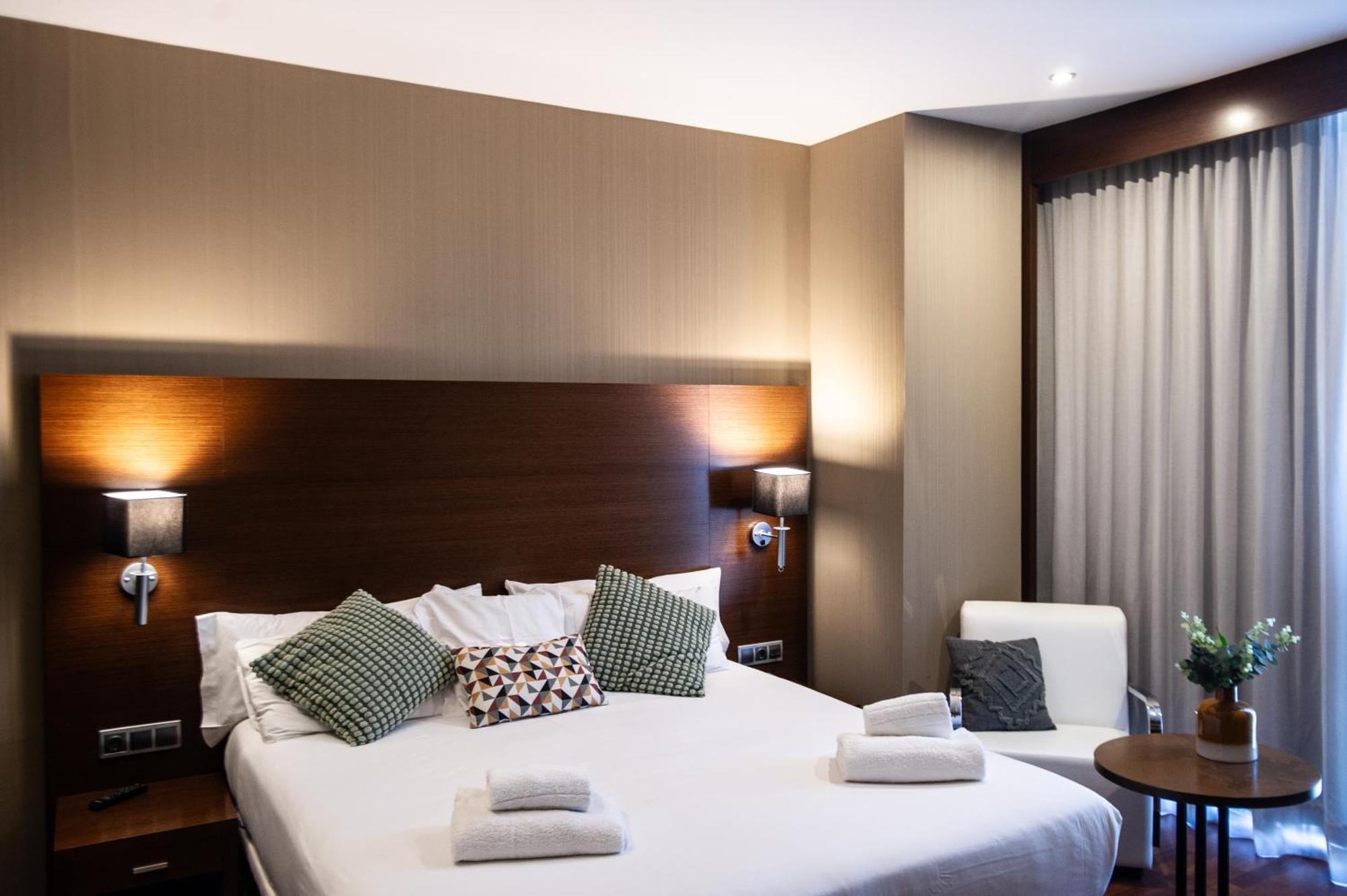 บาเลนเซีย คองเกรส โฮเต็ลแอนด์สปา Hotel ปาเตร์นา ภายนอก รูปภาพ