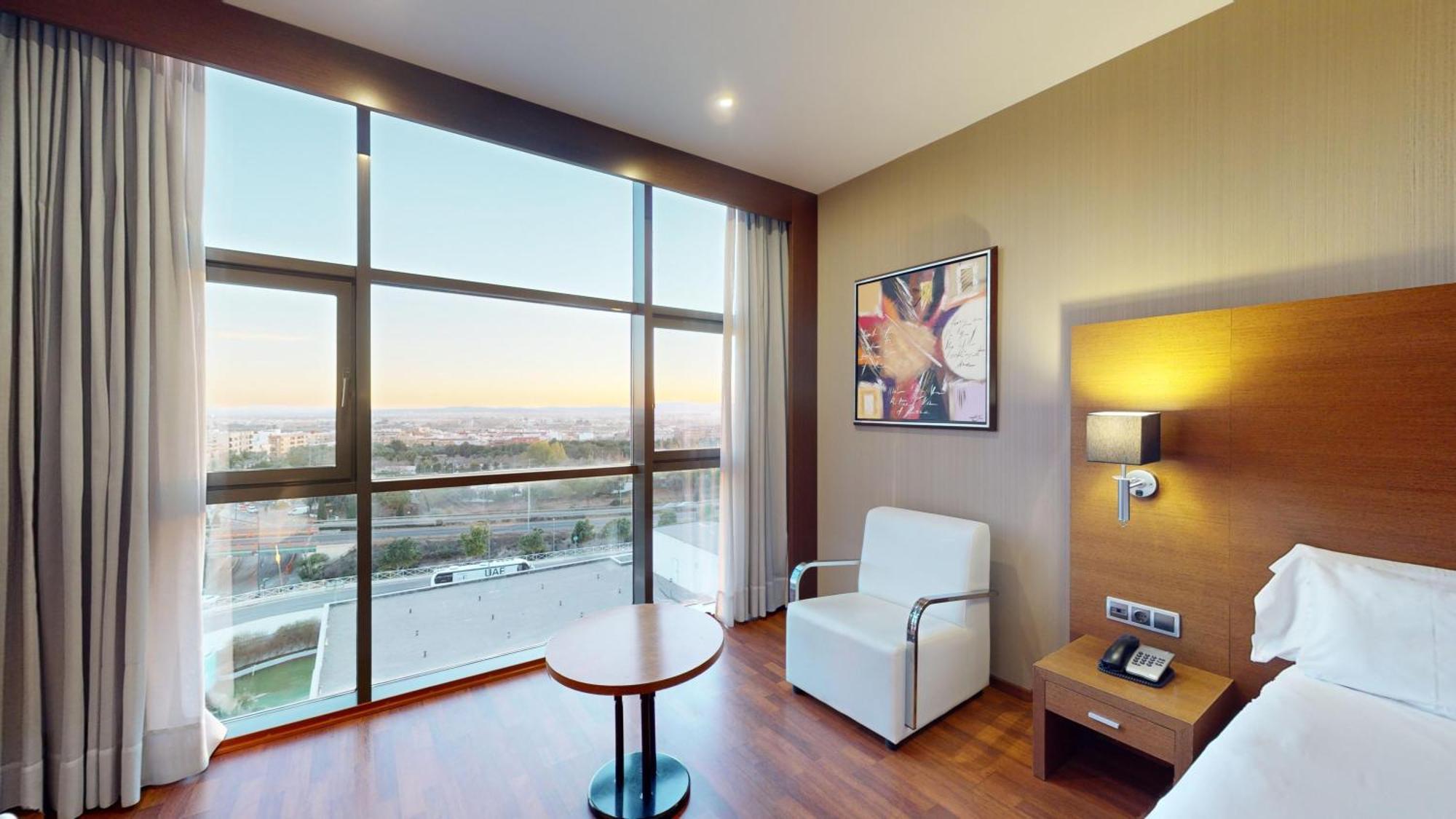 บาเลนเซีย คองเกรส โฮเต็ลแอนด์สปา Hotel ปาเตร์นา ภายนอก รูปภาพ